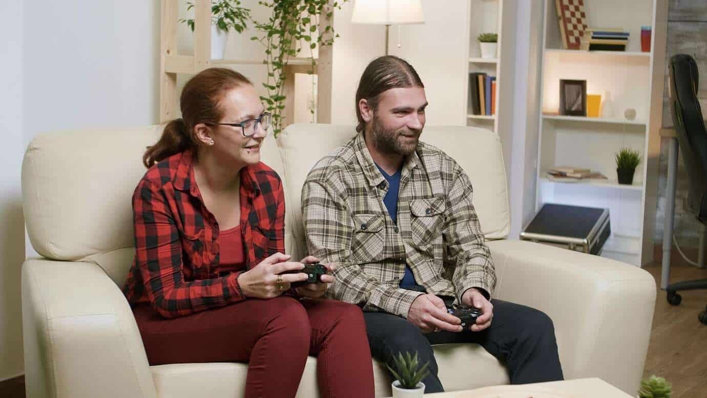playing video games using wireless controller
